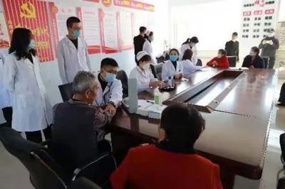 吉林省神經精神病醫院醫療隊走進輝南向陽村開展義診活動，提供全方位健康咨詢